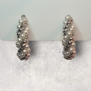 SILVER & PEARL Twist C-Hoop Earrings